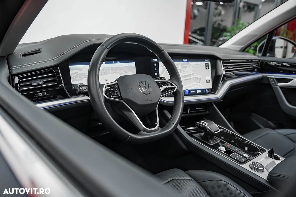 Volkswagen Touareg 3.0 V6 e-Hybrid 4Motion Aut. Elegance - 17