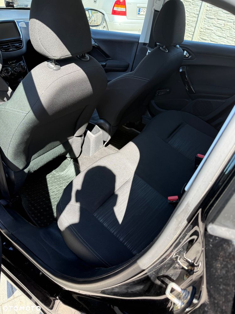 Peugeot 208 1.6 BlueHDi Active - 15
