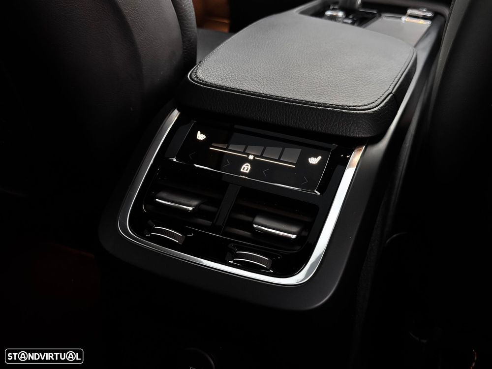 Volvo XC 90 2.0 T8 PHEV R-Design Expression AWD - 41