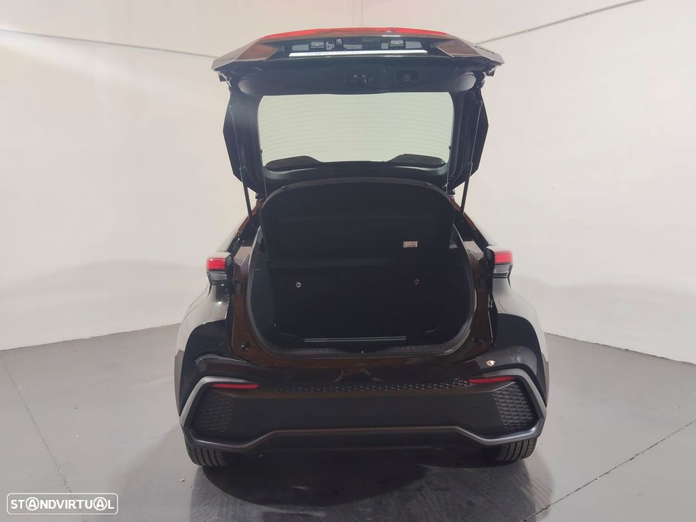 Toyota C-HR - 7