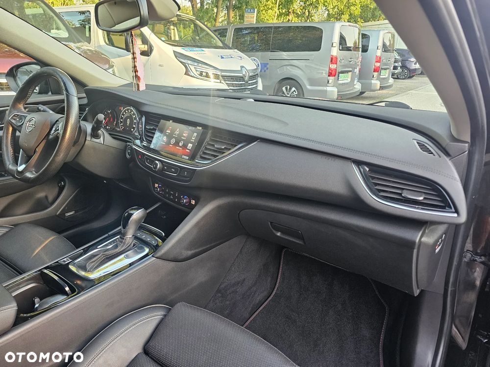 Opel Insignia 2.0 BiTurbo 4x4 Innovation - 21