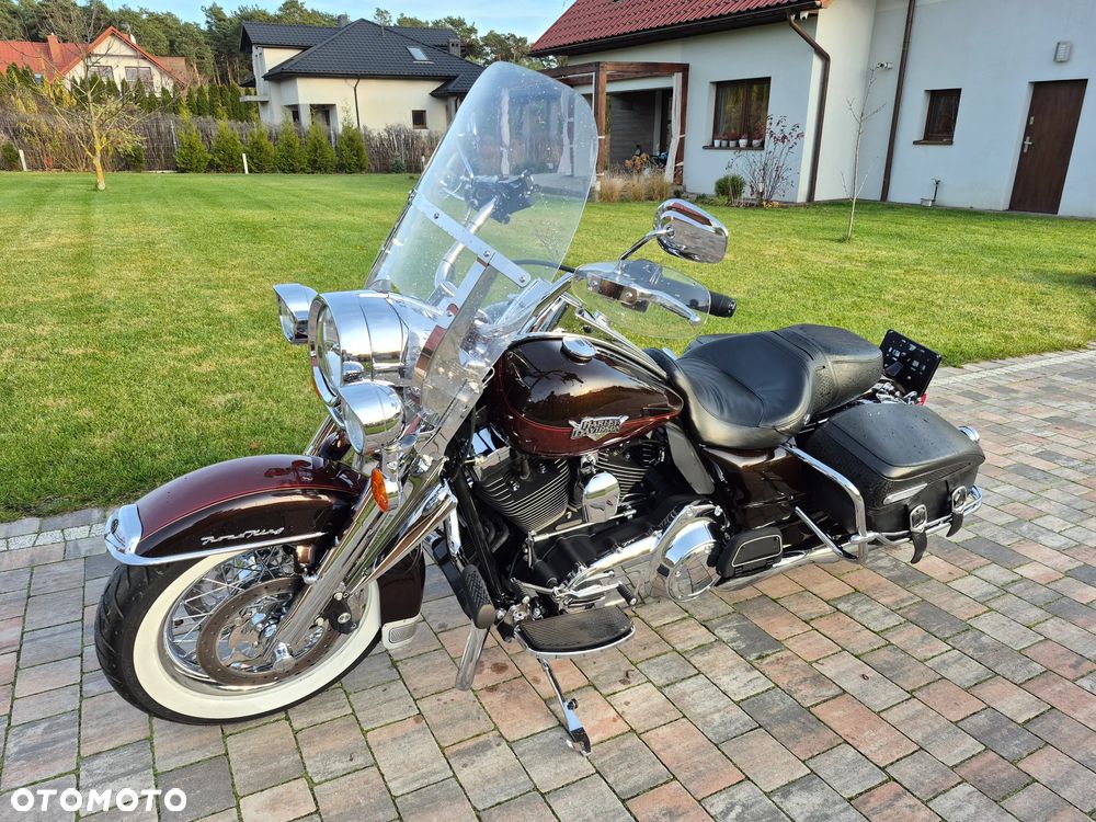 Harley-Davidson Touring Road King - 14