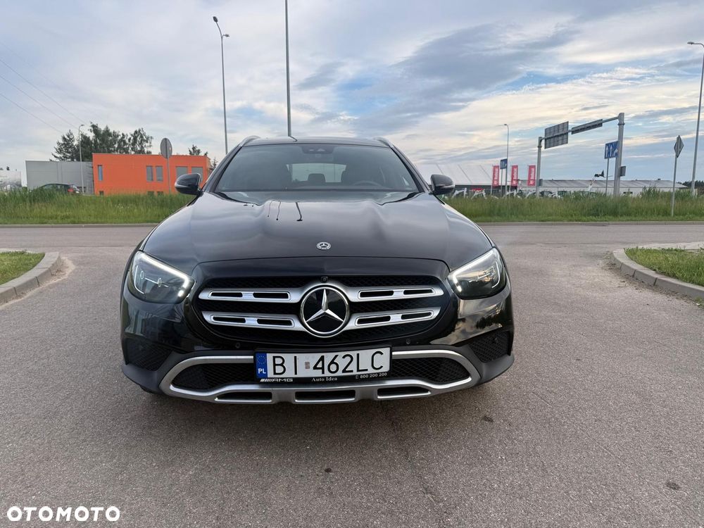 Mercedes-Benz Klasa E 200 4-Matic All-Terrain Exclusive - 2