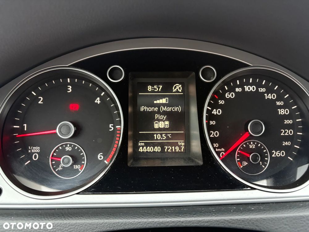 Volkswagen Passat 1.6 TDI Comfortline - 28