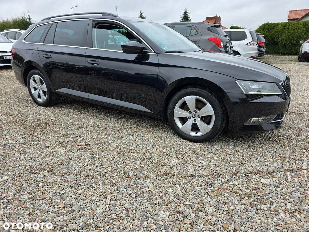 Skoda Superb 2.0 TDI SCR 4x4 Ambition DSG - 6