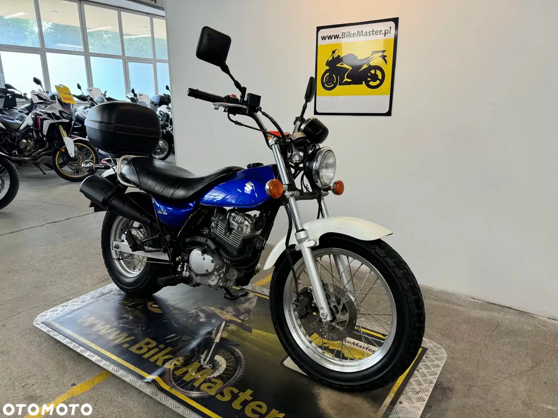 Suzuki RV - 3