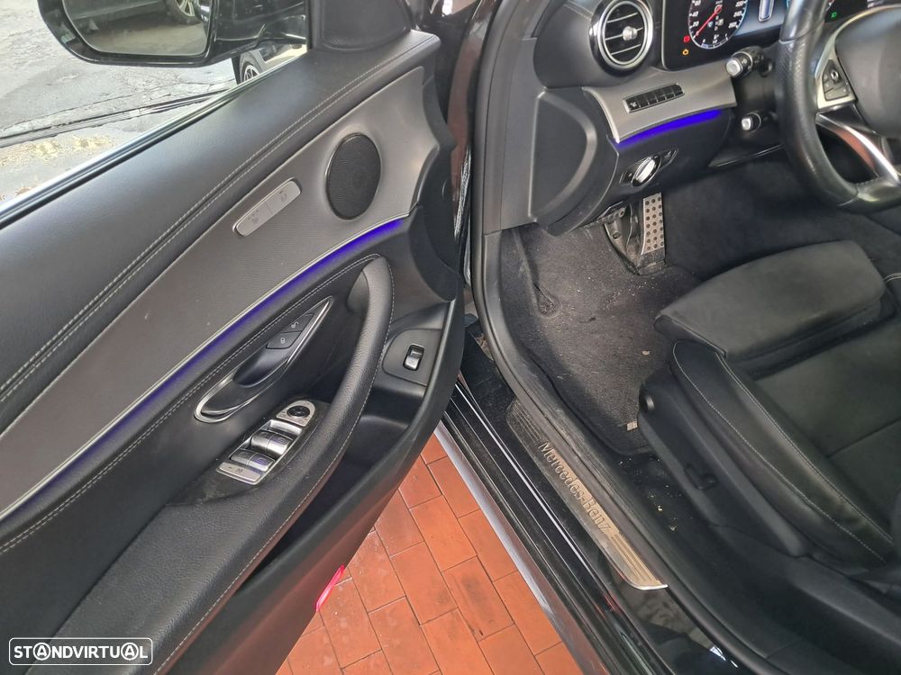 Mercedes-Benz E 220 d AMG Line - 4