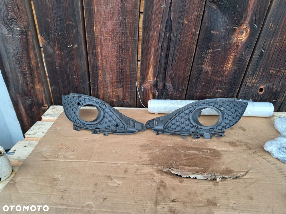 Kratki kratka prawa lewa Mercedes A-Klasa III W176 2012-2015 A1768850522 A1768850622 - 1