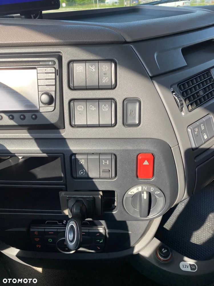 DAF Xf 106.480 niska kabina 2018 hydraulika do wywrotu ruchomej podłogi wron-pol - 33