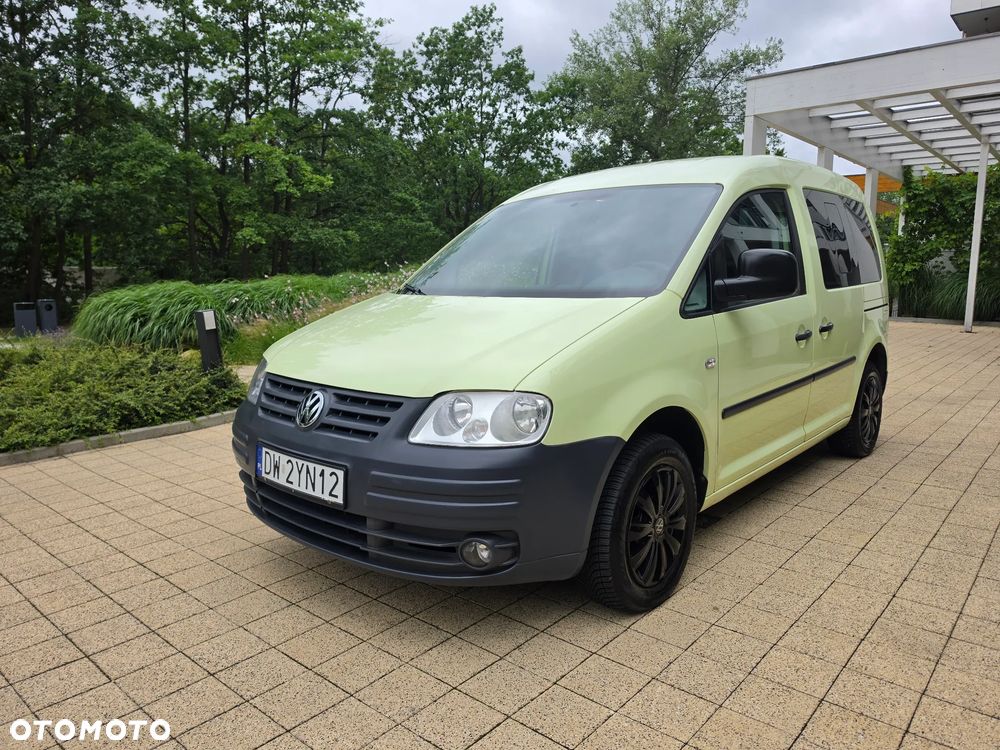 Volkswagen Caddy 1.6 Life Colour Concept - 1