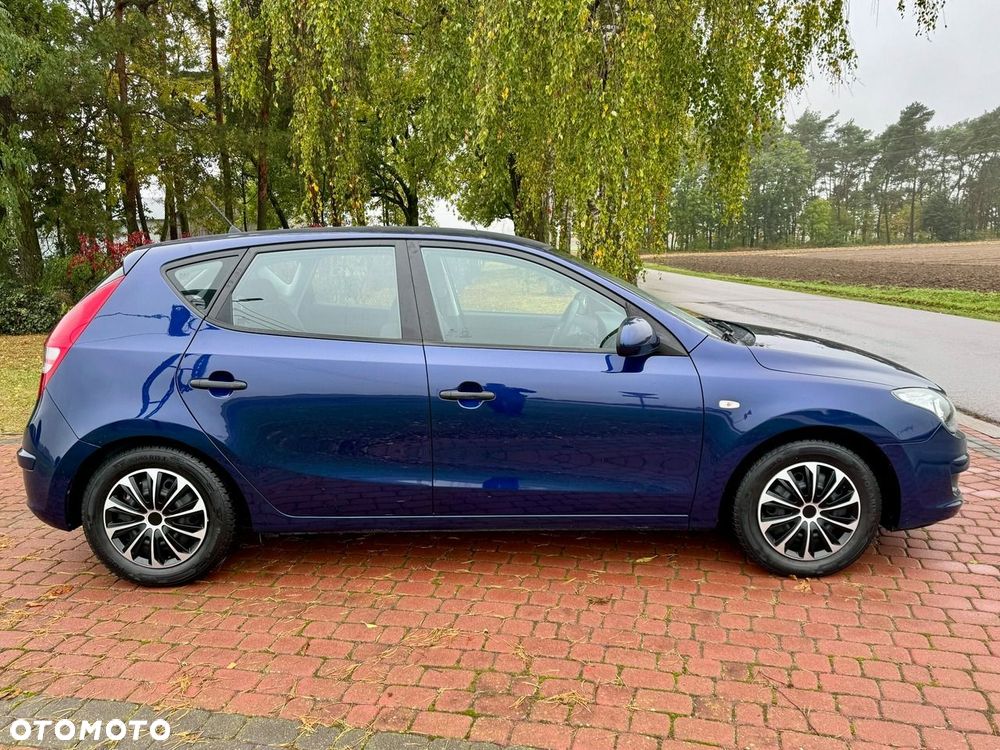 Hyundai I30 2010 photo 3