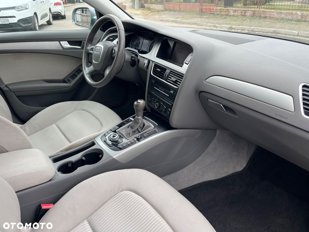 Audi A4 Avant 2.0 TDI - 10