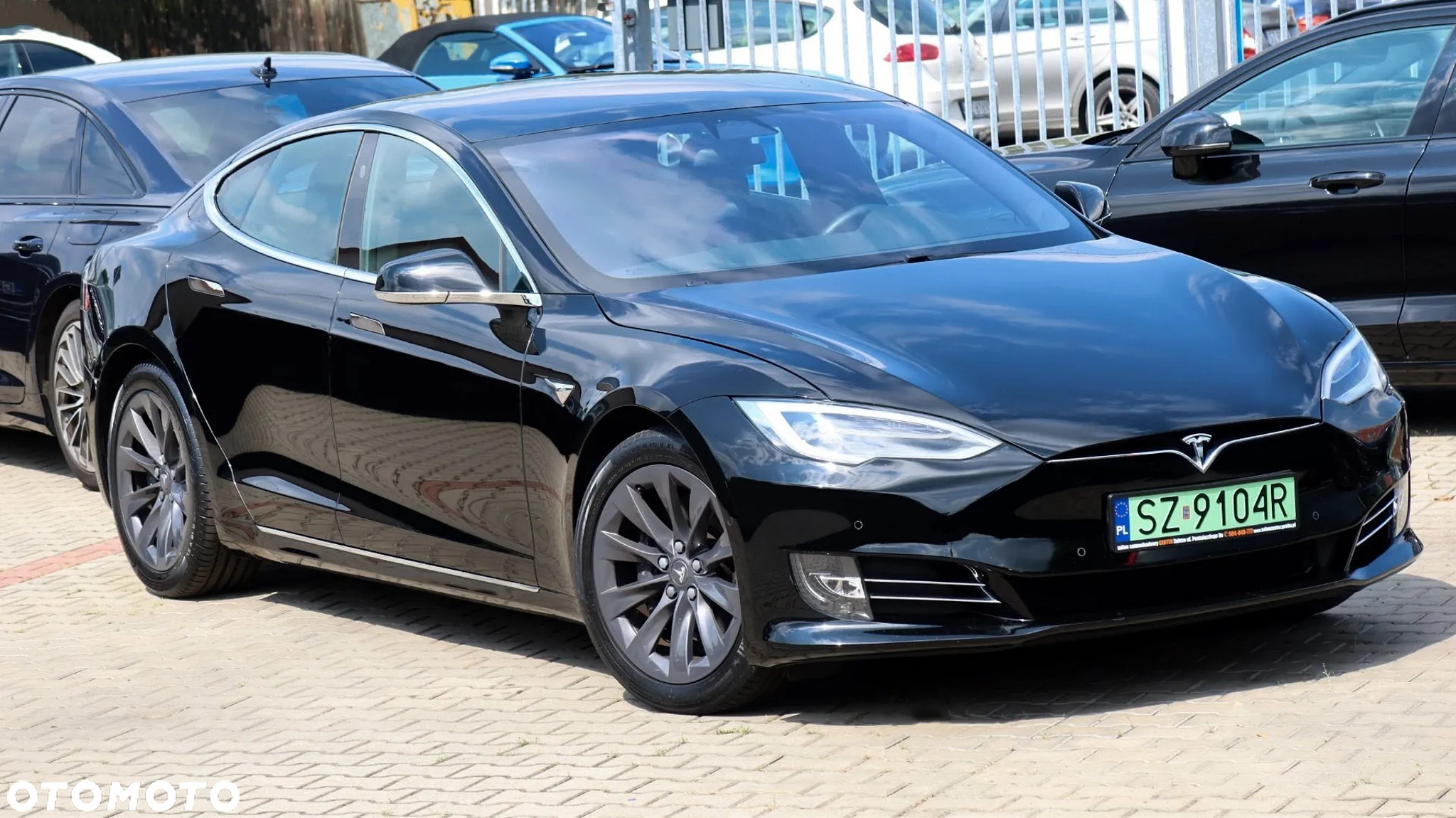 Tesla Model S Dual Motor Allradantrieb - 3