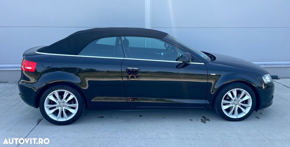 Audi A3 2.0 TDI DPF S tronic S line Sportpaket - 2
