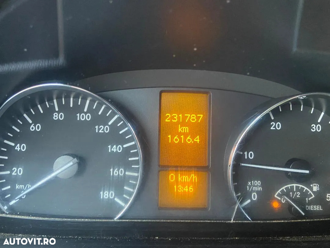 Mercedes-Benz Sprinter - 9