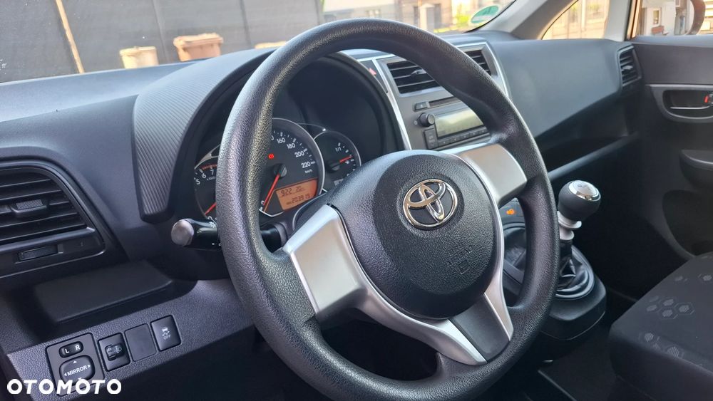 Toyota Verso S 1.33 VVT-i Comfort - 21