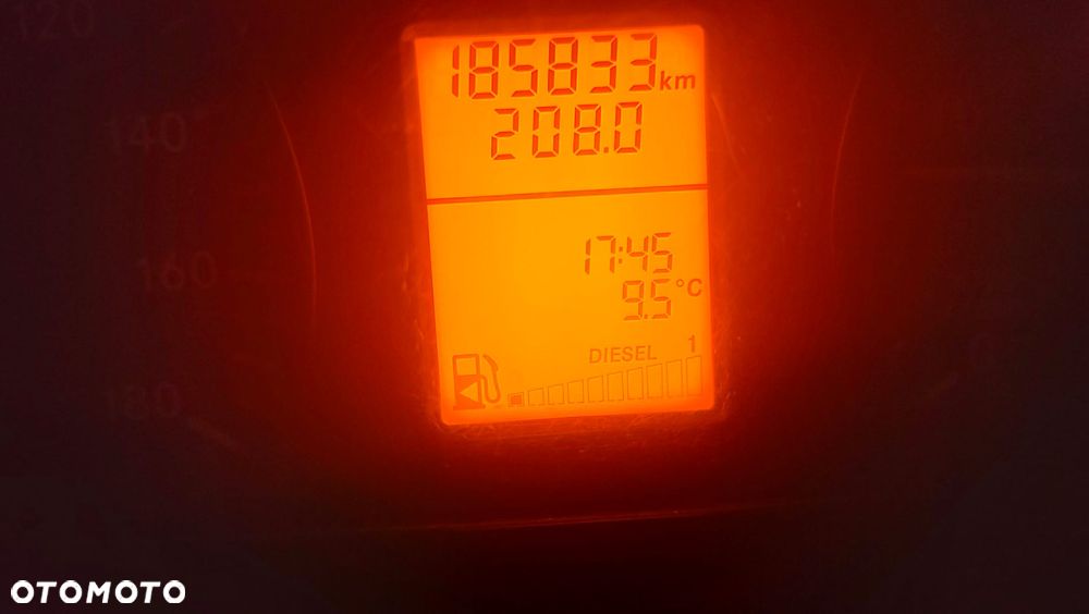 Mercedes-Benz SPRINTER - 14