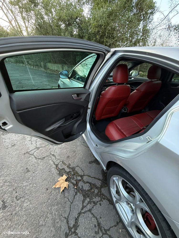 Alfa Romeo Giulietta ver-1750-tbi-quadrifoglio-verde - 31