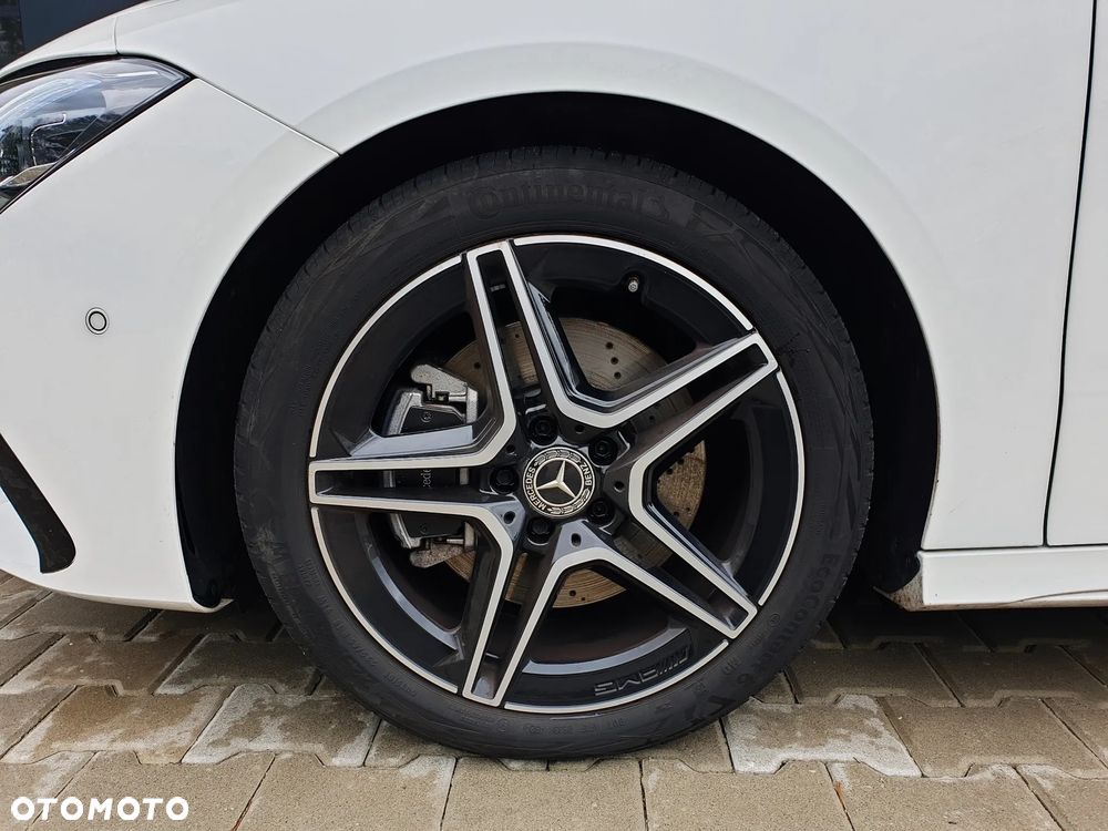 Mercedes-Benz CLA 200 AMG Line 7G-DCT - 24