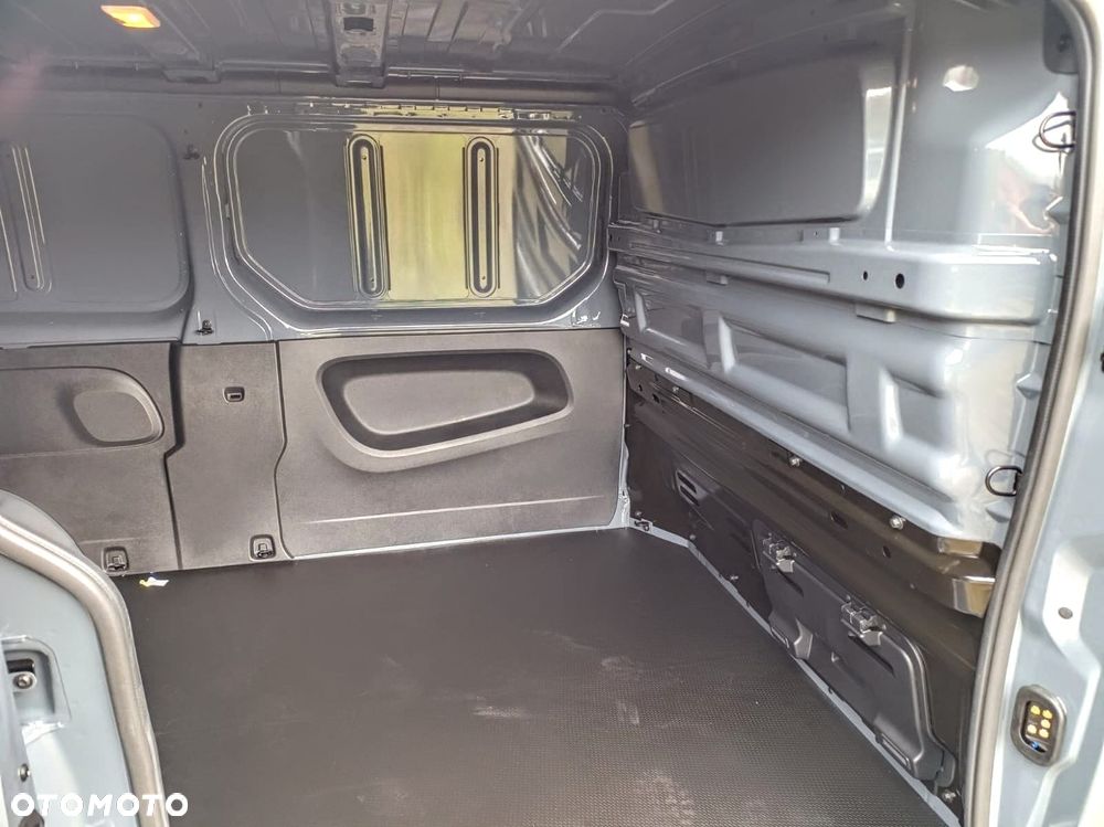 Renault TRAFIC - 8