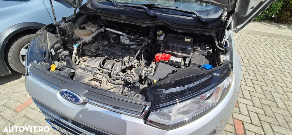 Ford EcoSport 1.5 Ti-VCT Powershift Titanium - 10