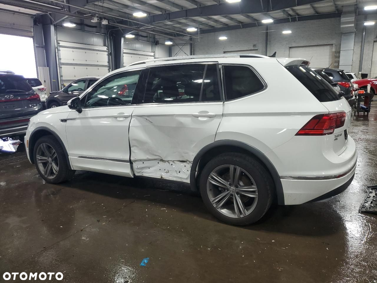 Volkswagen Tiguan - 4