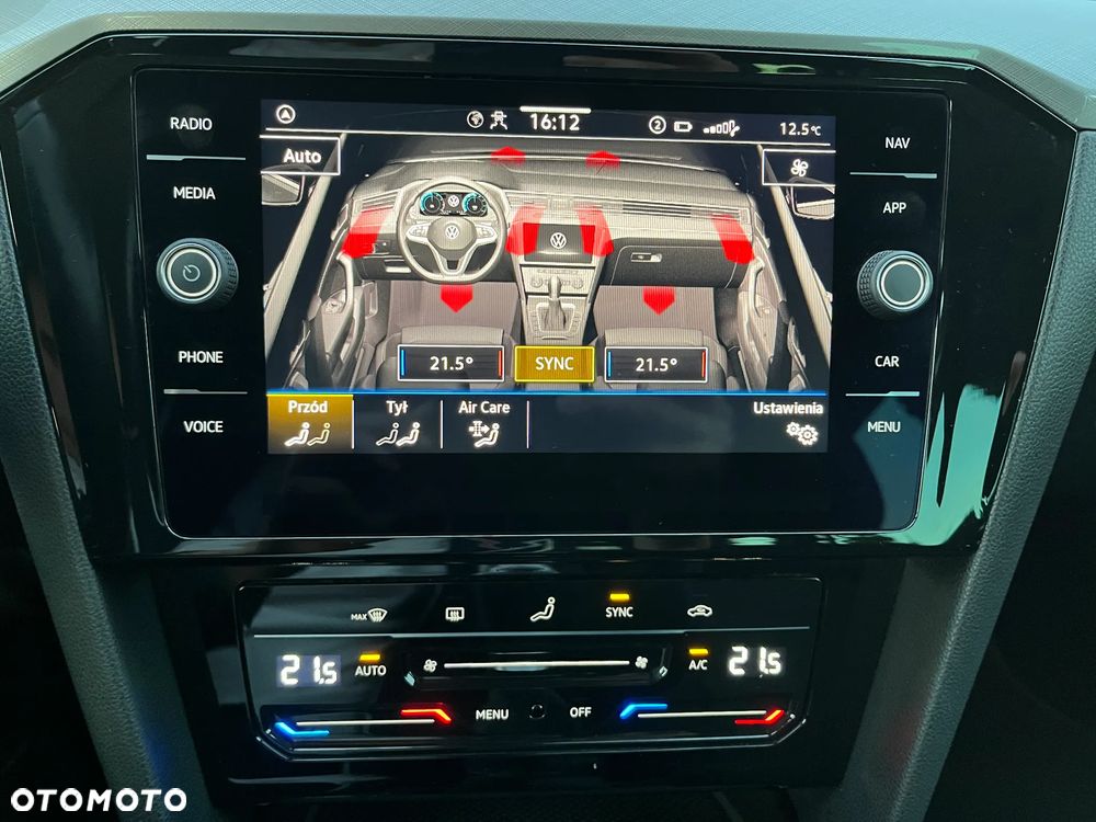 Volkswagen Passat - 15