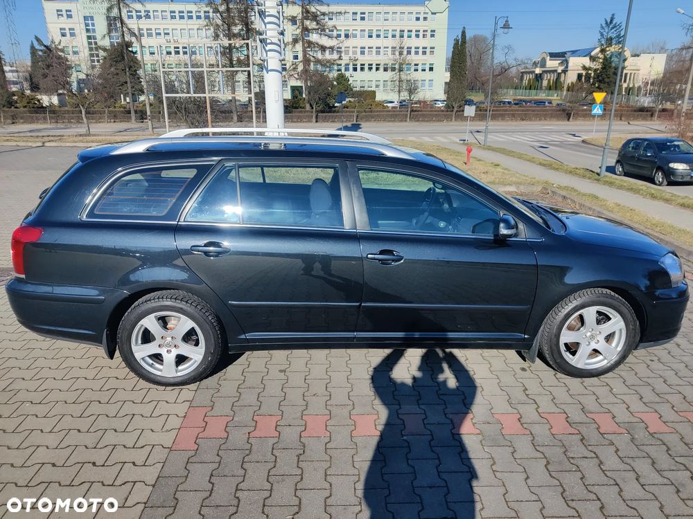 Toyota Avensis 1.8 VVT-i Sol - 6