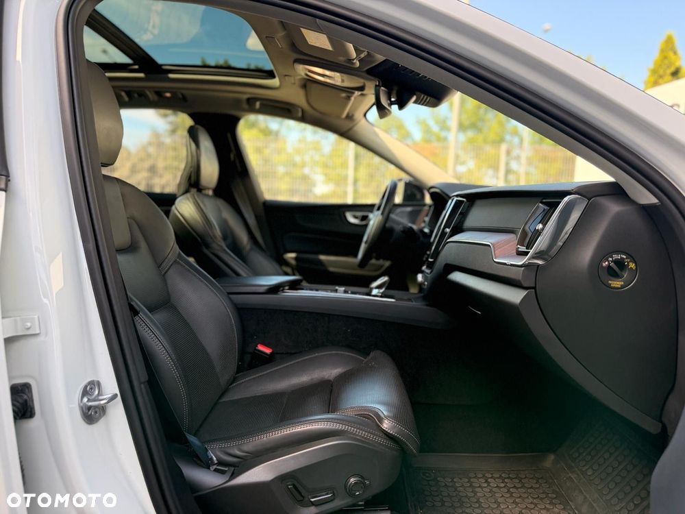 Volvo XC 60 - 29