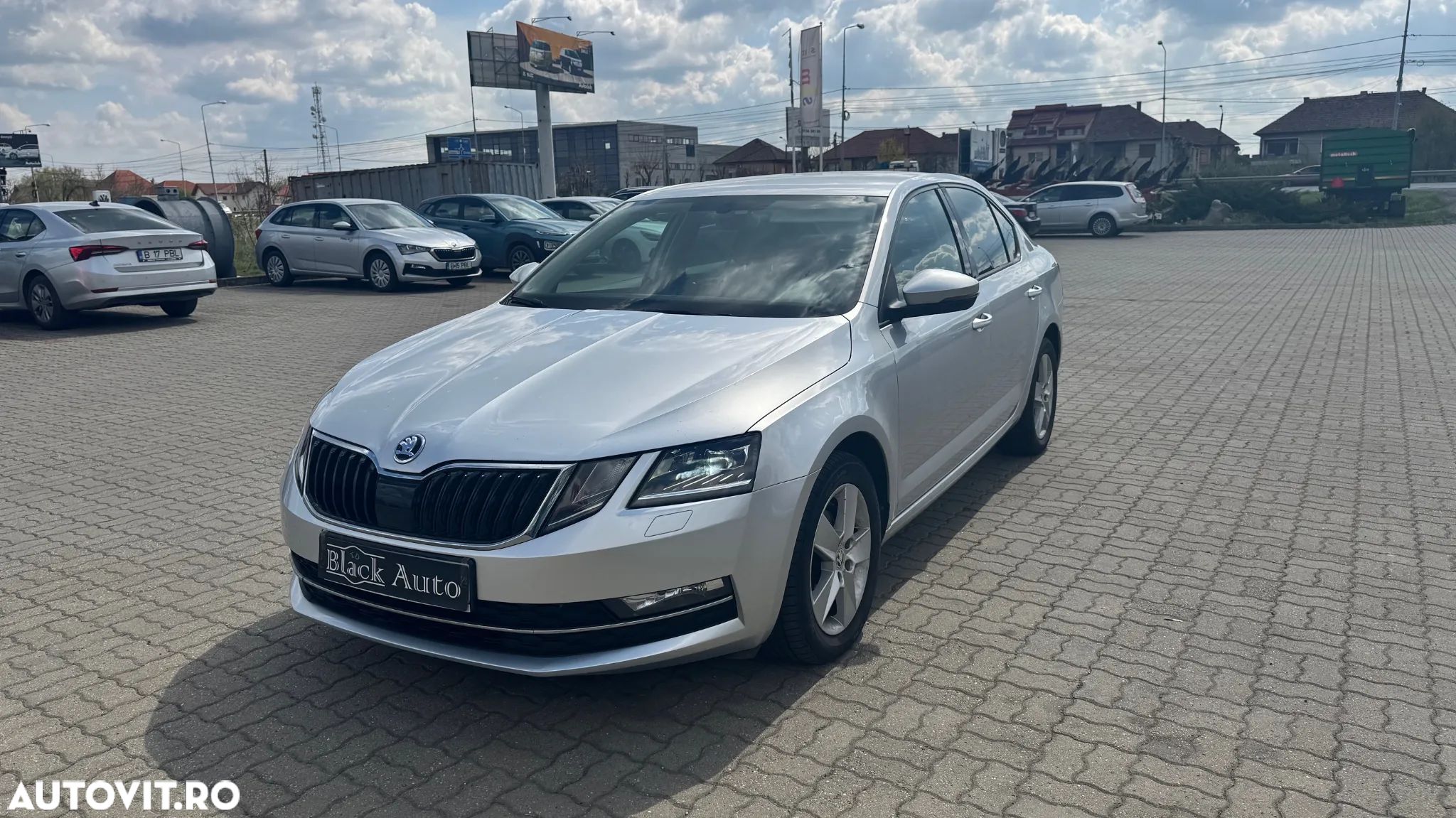 Skoda Octavia - 1