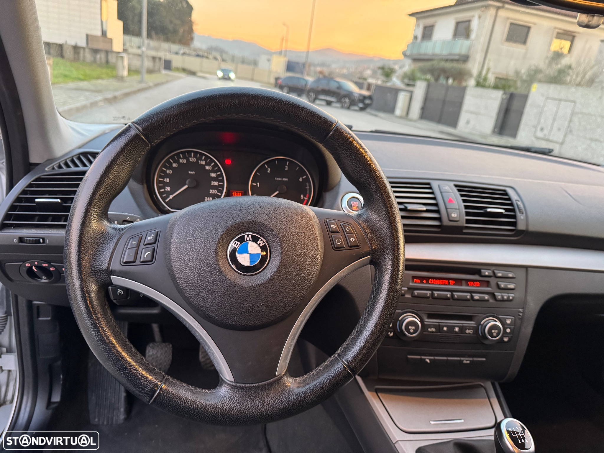 BMW 118 d - 15