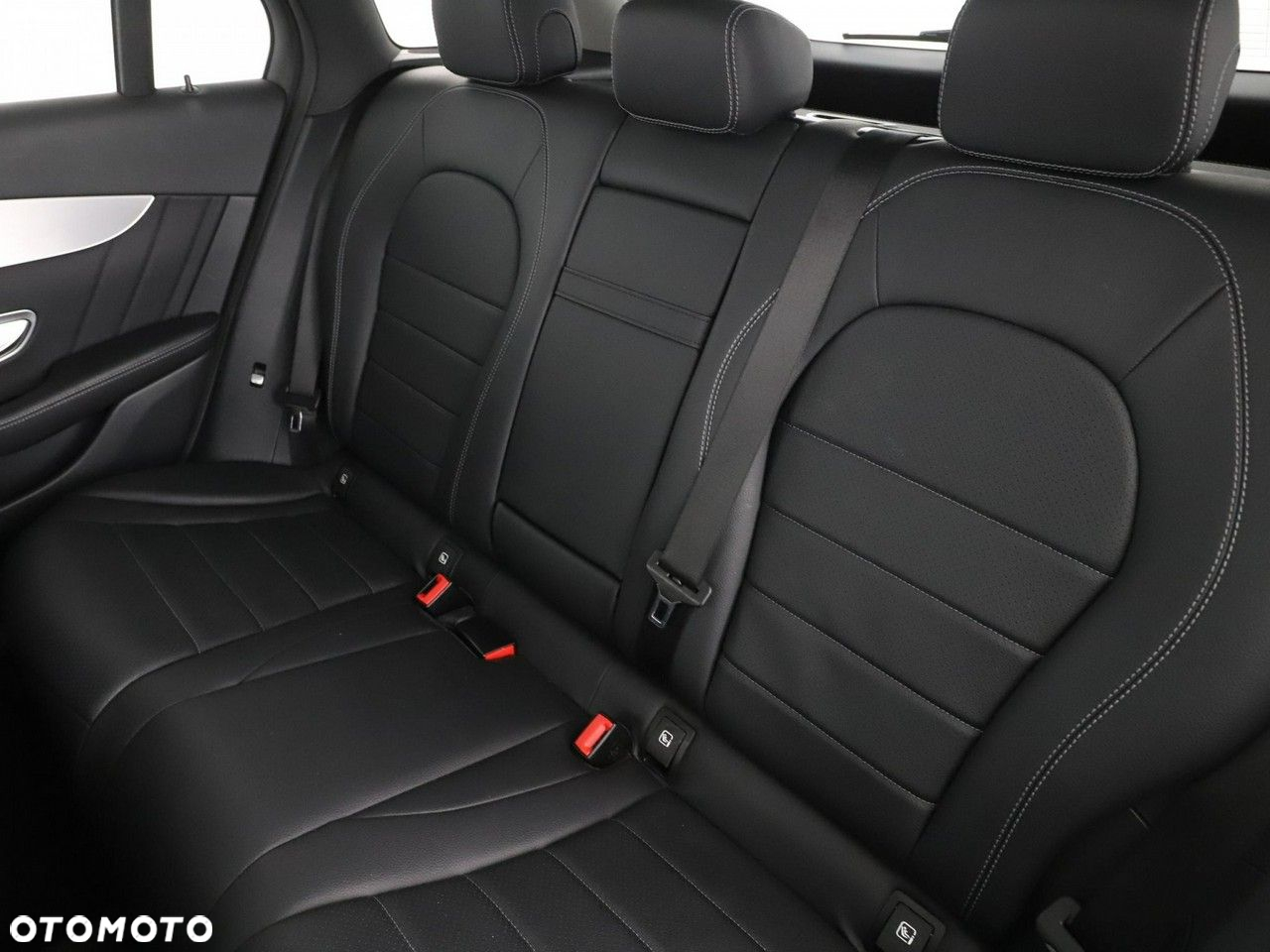 Mercedes-Benz GLC 350 e 4Matic 7G-TRONIC AMG Line - 17