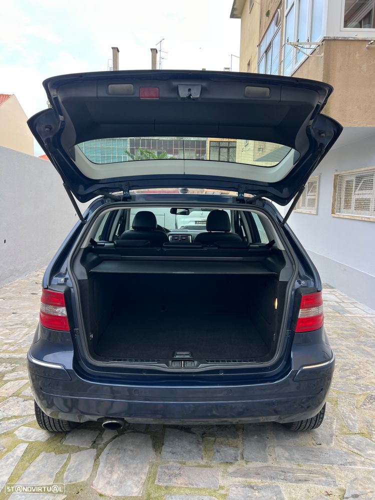 Mercedes-Benz B 200 CDI - 46