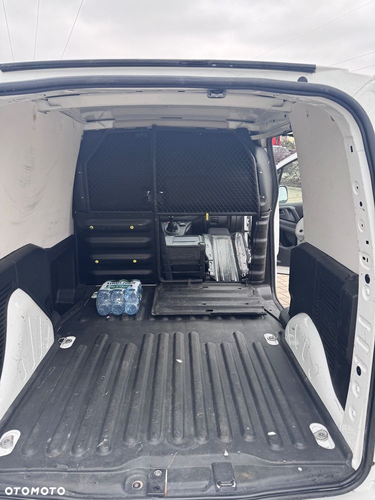 Citroën BERLINGO - 19