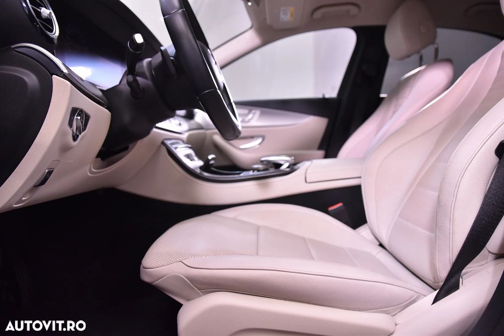 Mercedes-Benz E 450 4Matic 9G-TRONIC - 24