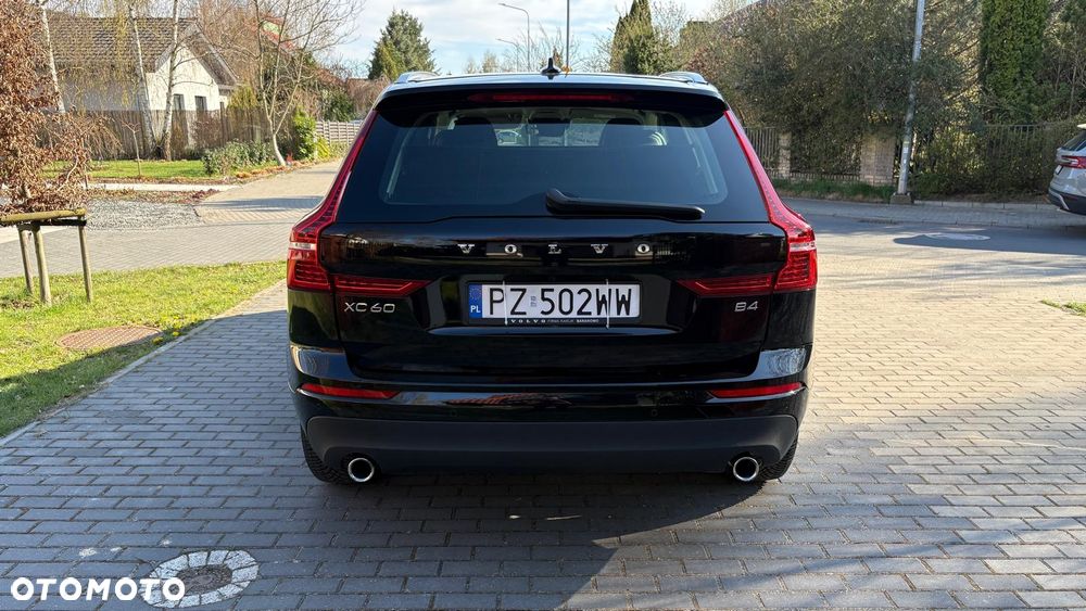 Volvo XC 60 B4 D AWD Momentum Pro - 7