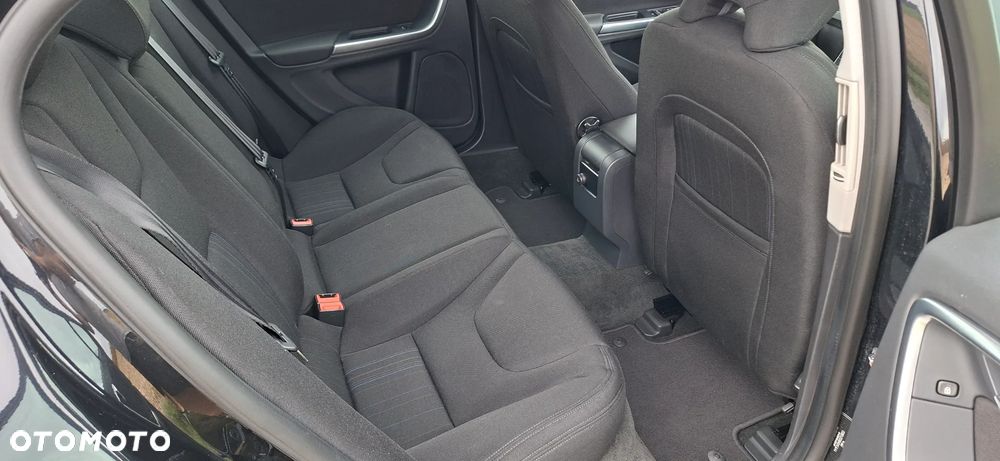 Volvo S60 T3 Kinetic - 21