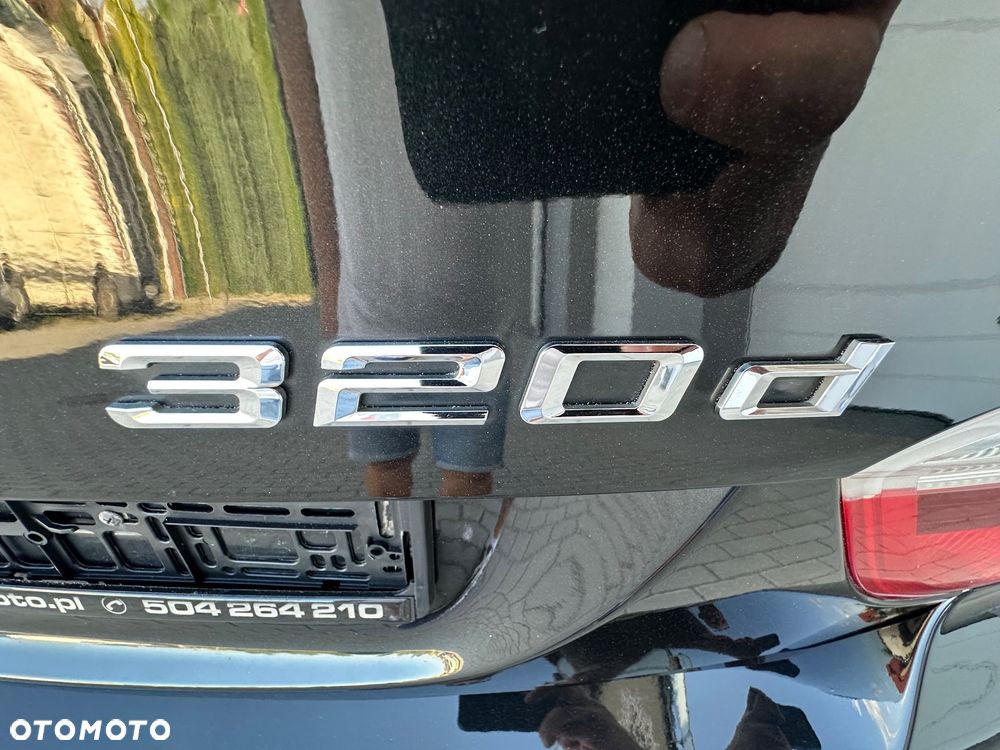 BMW Seria 3 320d DPF Touring Edition Fleet - 22
