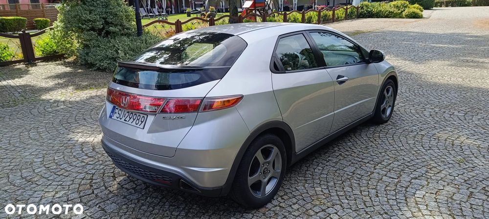 Honda Civic 1.8 Executive - 6