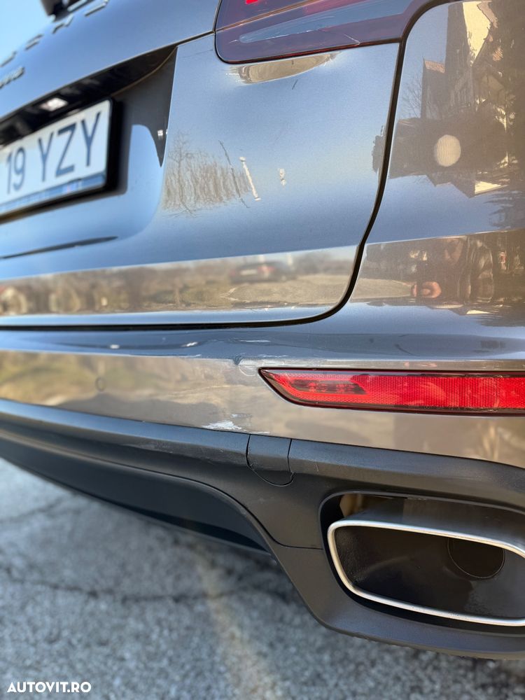 Porsche Cayenne - 11