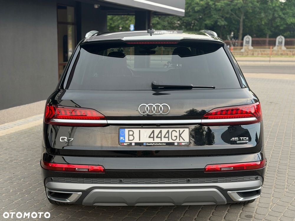 Audi Q7 - 6