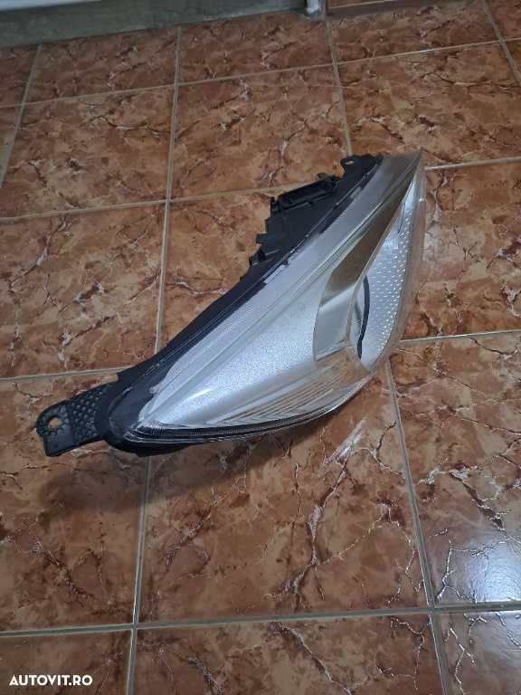 Far dreapta Ford Focus 3 Facelift original Europa cod F1EB13W029NB - 5