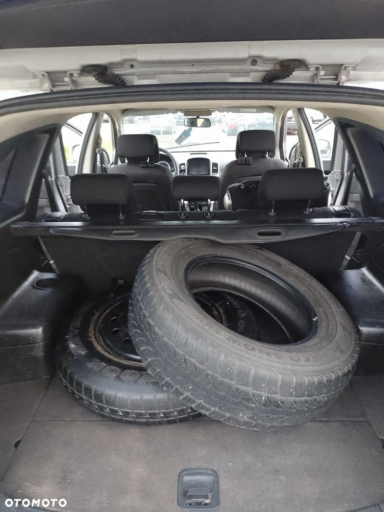 Chevrolet Captiva 2.4 LS 5os - 20