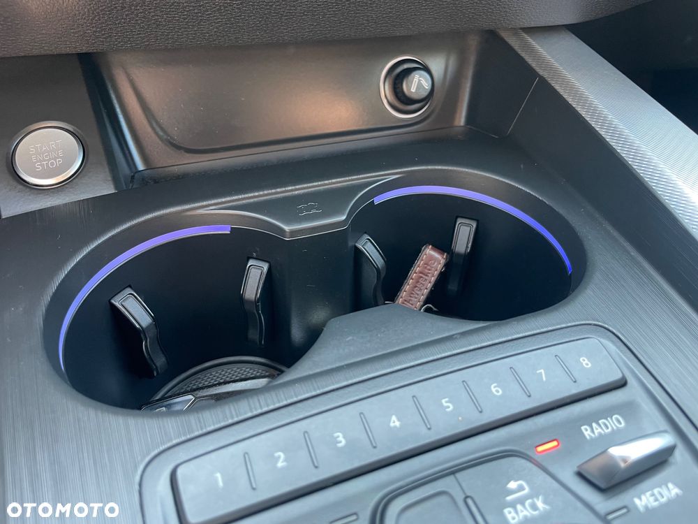 Audi A4 Avant 2.0 TDI S tronic - 12