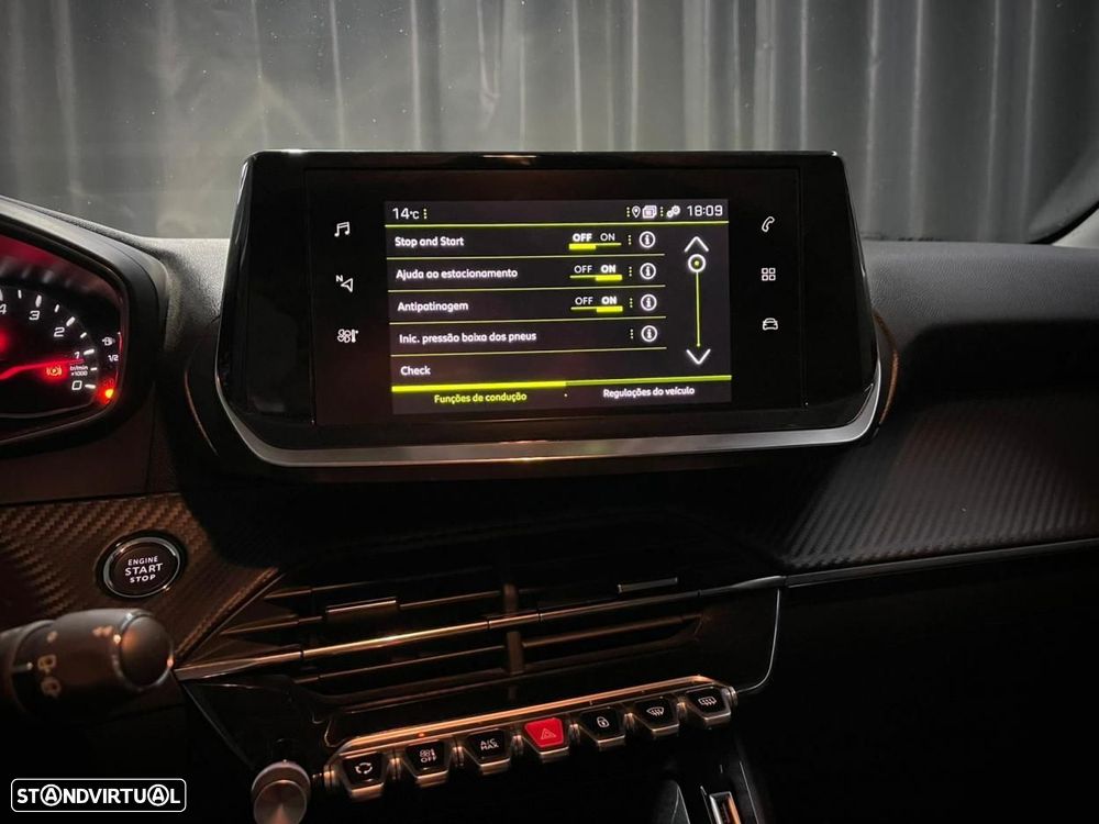 Peugeot 208 1.2 PureTech Allure - 16