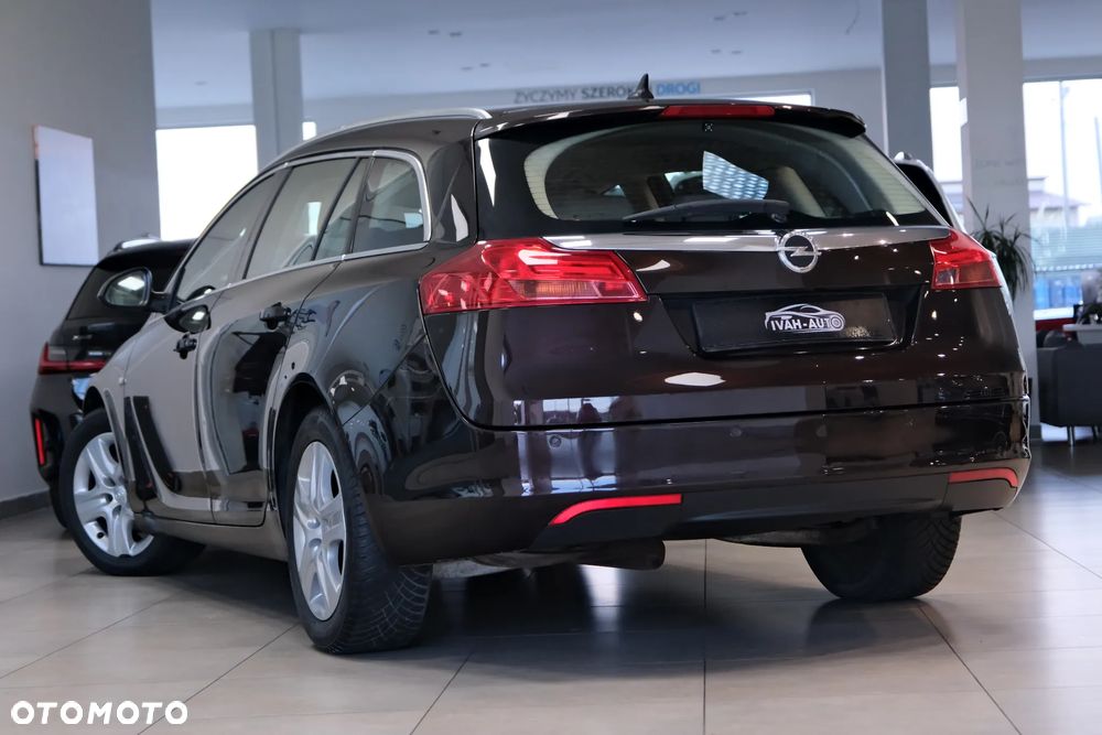 Opel Insignia - 11