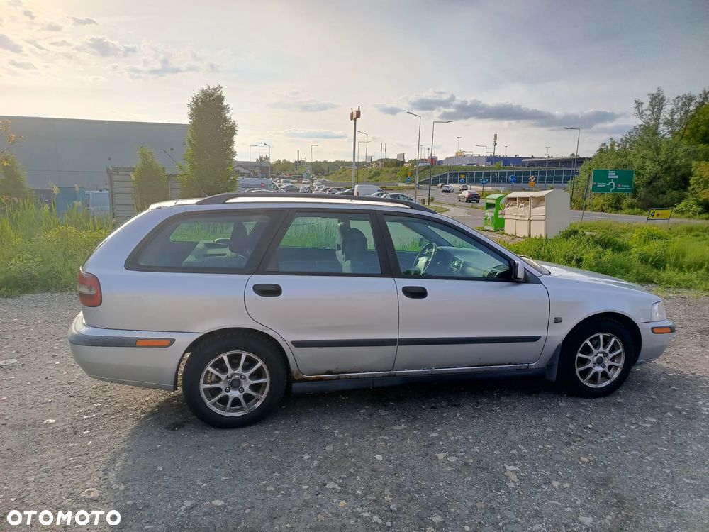 Volvo V40 1.9D - 4