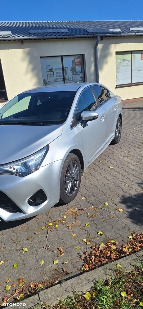 Toyota Avensis - 9