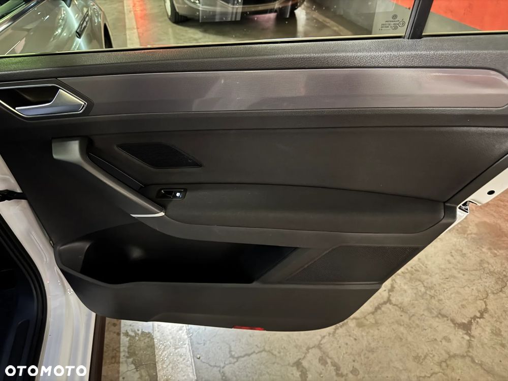 Volkswagen Touran 1.5 TSI EVO Comfortline DSG - 32