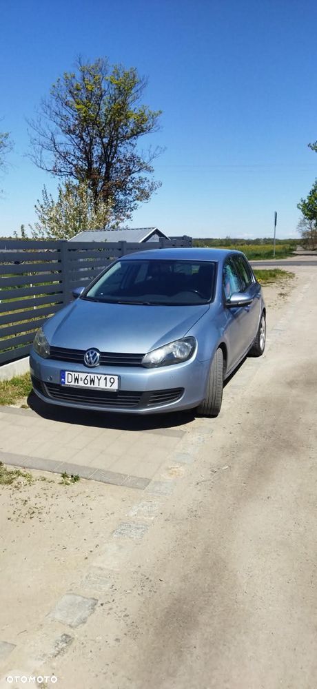 Volkswagen Golf - 1